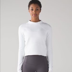 Lululemon hill and valley mock neck crop - white